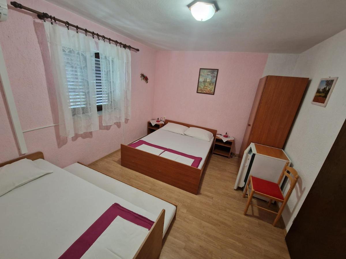 Rooms Anita Sibinj Sibinj Krmpotski Exterior photo